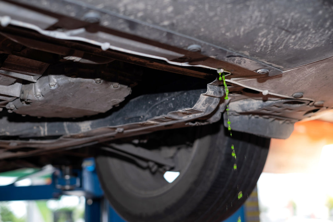 Engine Coolant Leaks: Symptoms and Solutions
